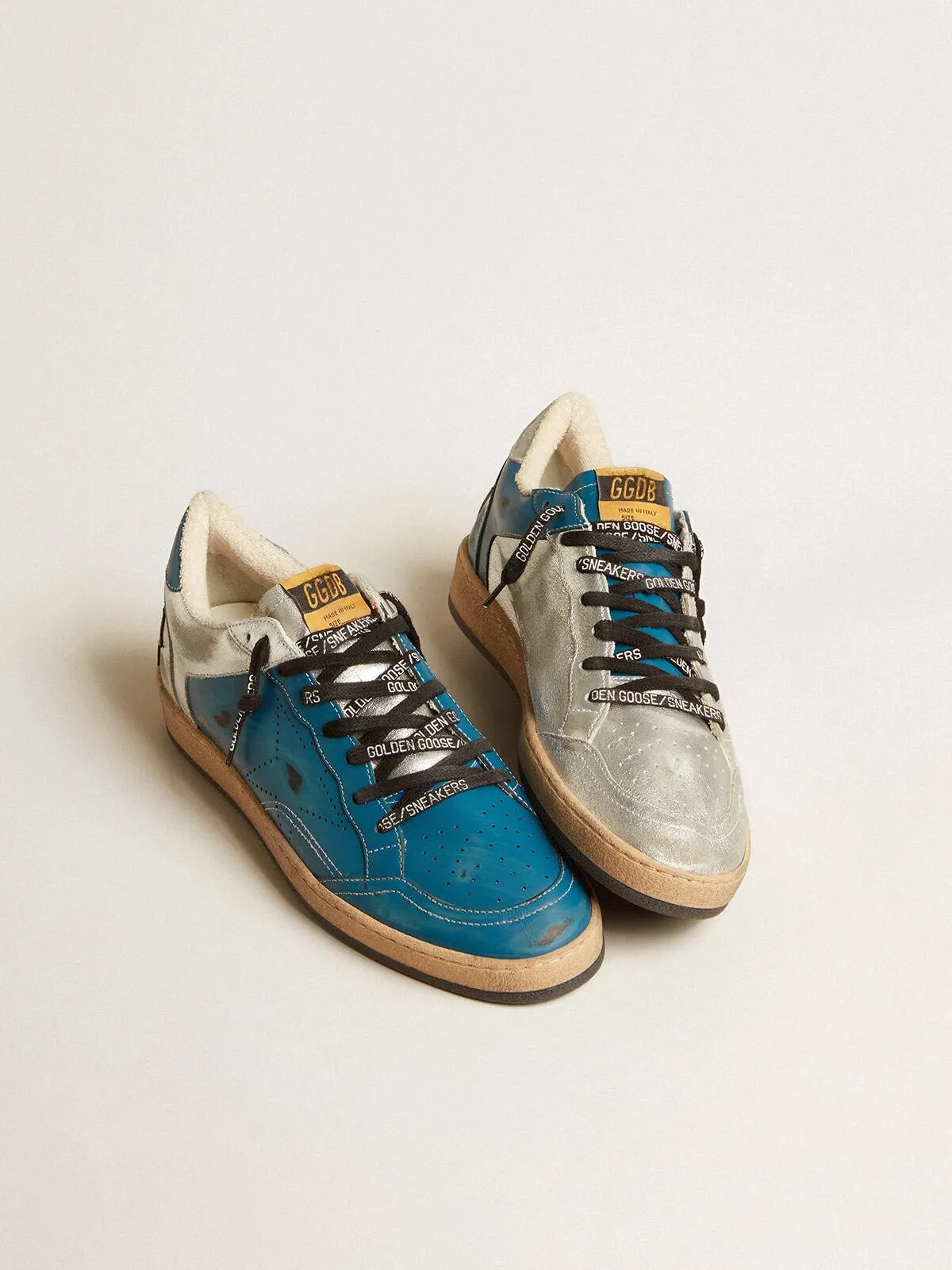 Ball Star LAB en cuir brillant bleu et argenté avec étoile ajourée | Golden Goose