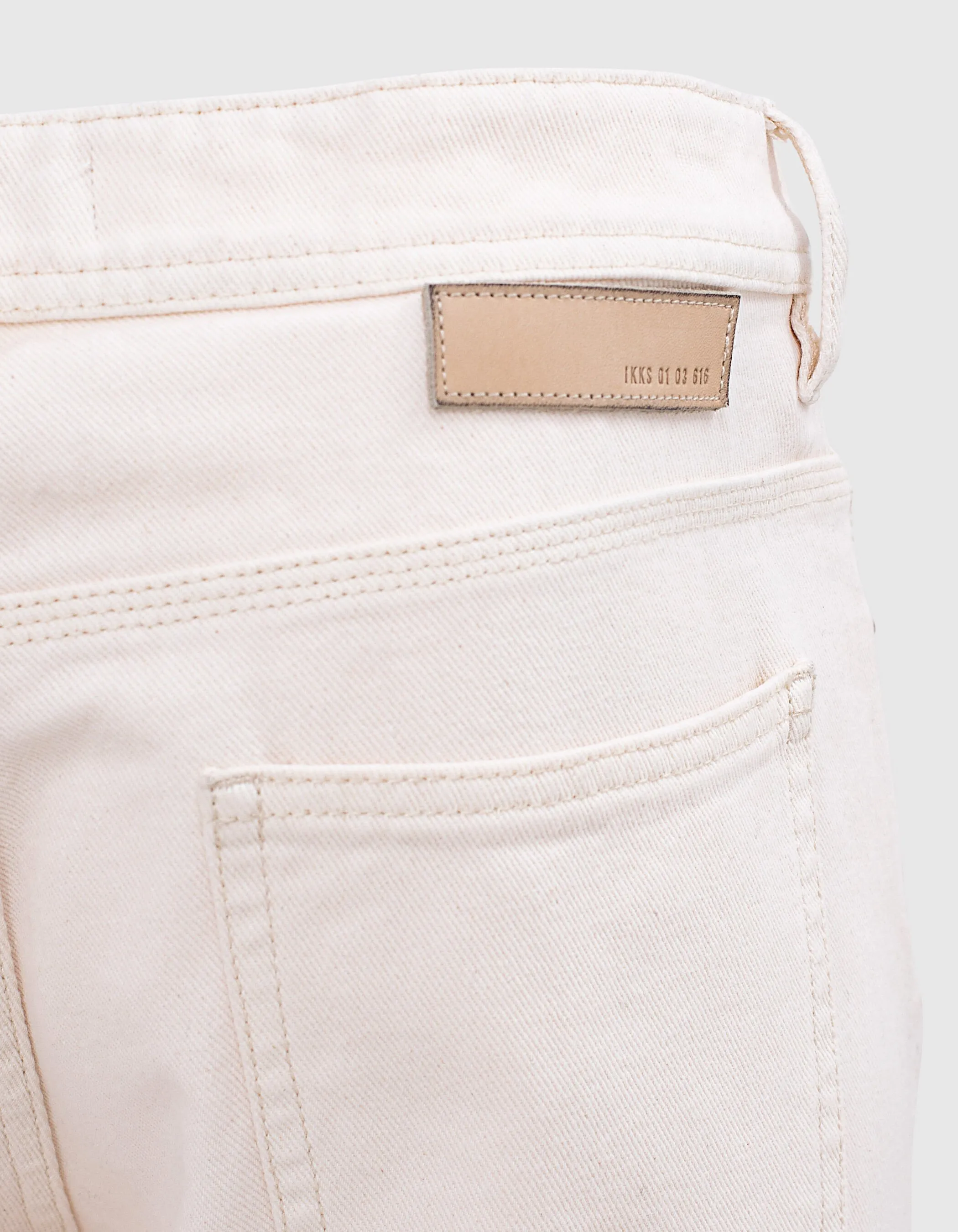 Jean SLIM ivoire Homme