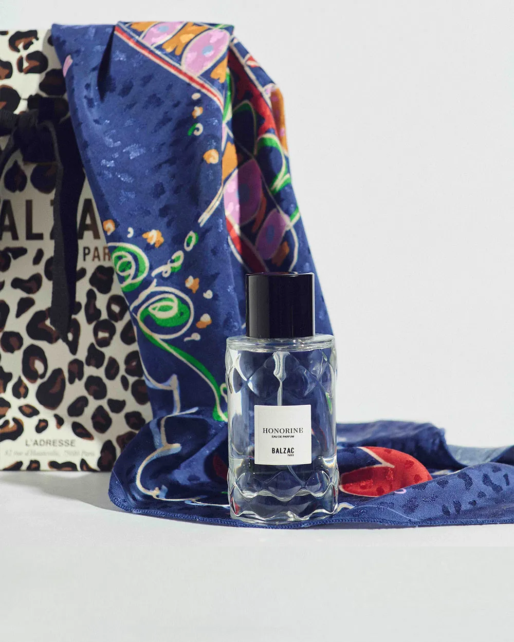 Le duo Mode : foulard + parfum