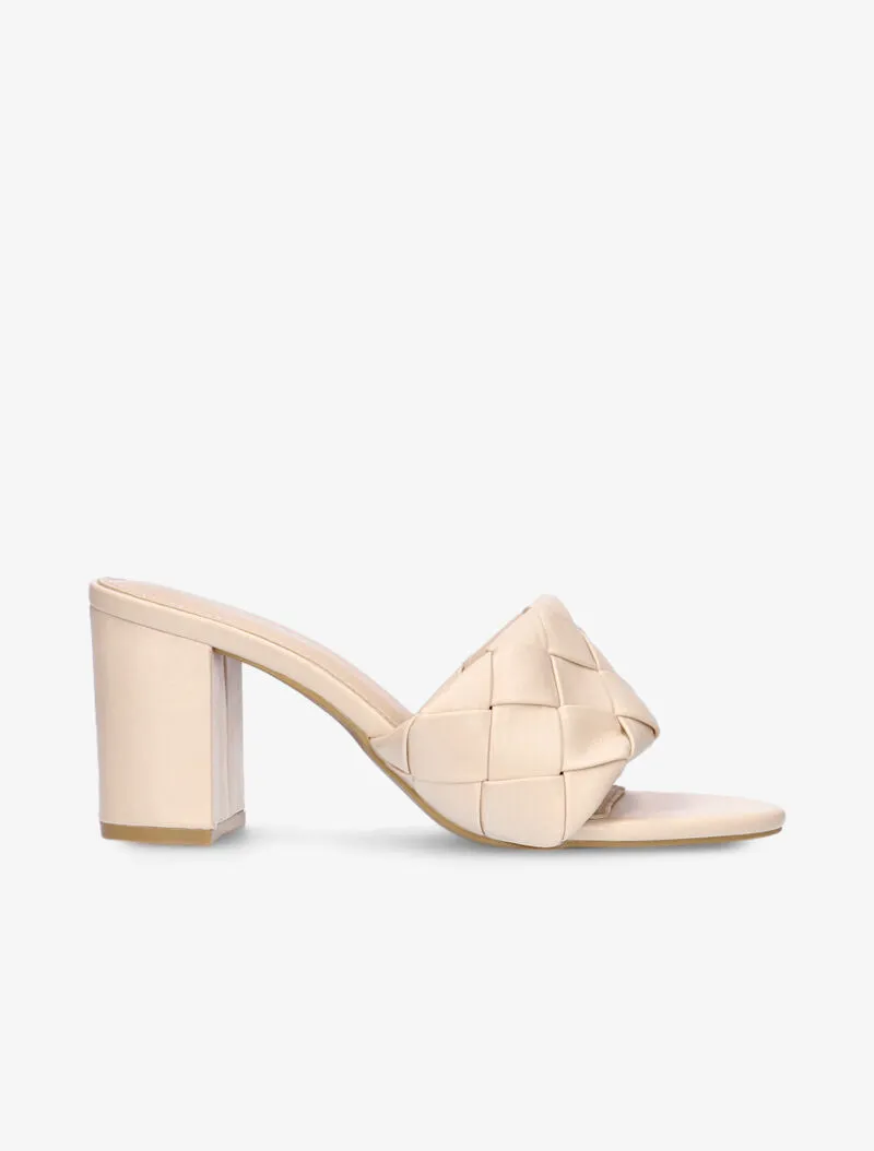 Mules à ganses tressées