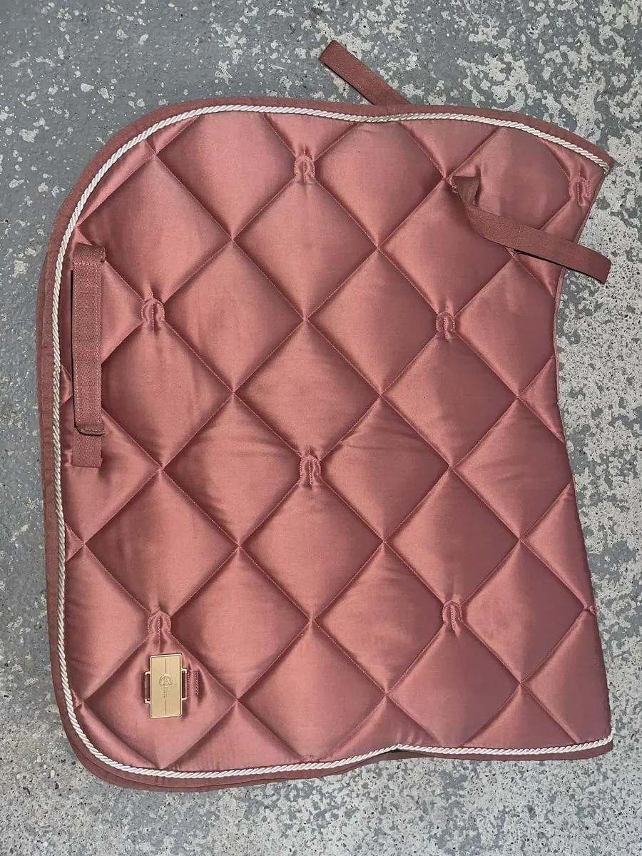 Tapis de dressage en satin rose