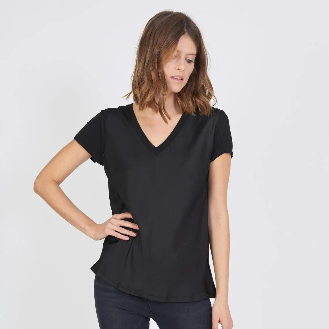 Tee-shirt manches courtes col V Agnès en soie | 3 Suisses