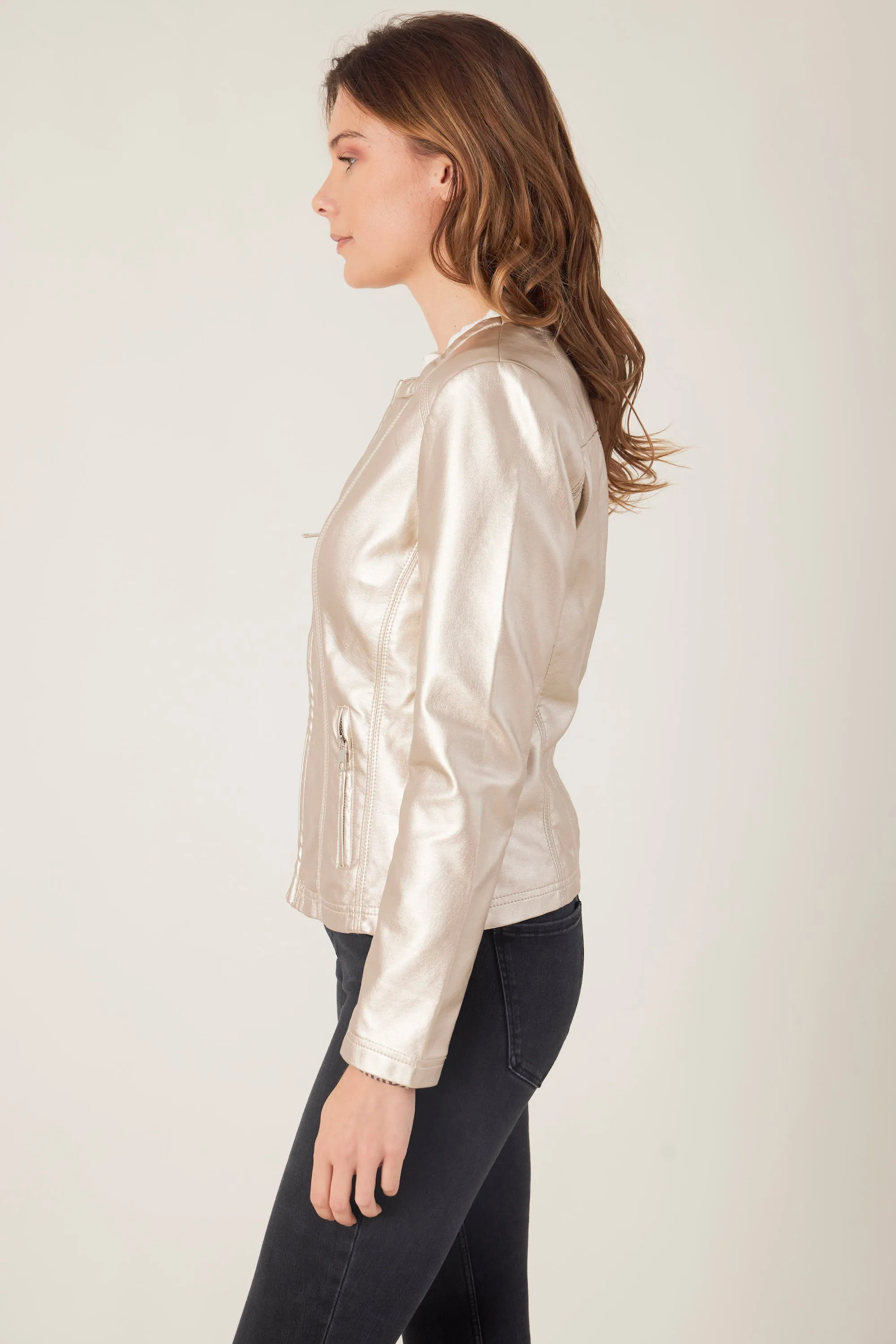 Veste en similicuir col rond